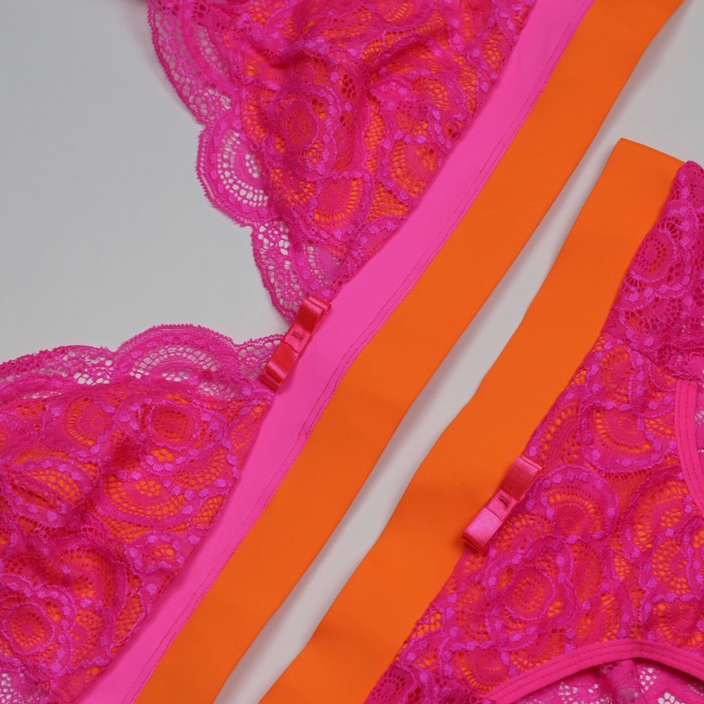 Neon lace bralette & thong panty - 2 piece set - Picture 9 of 16